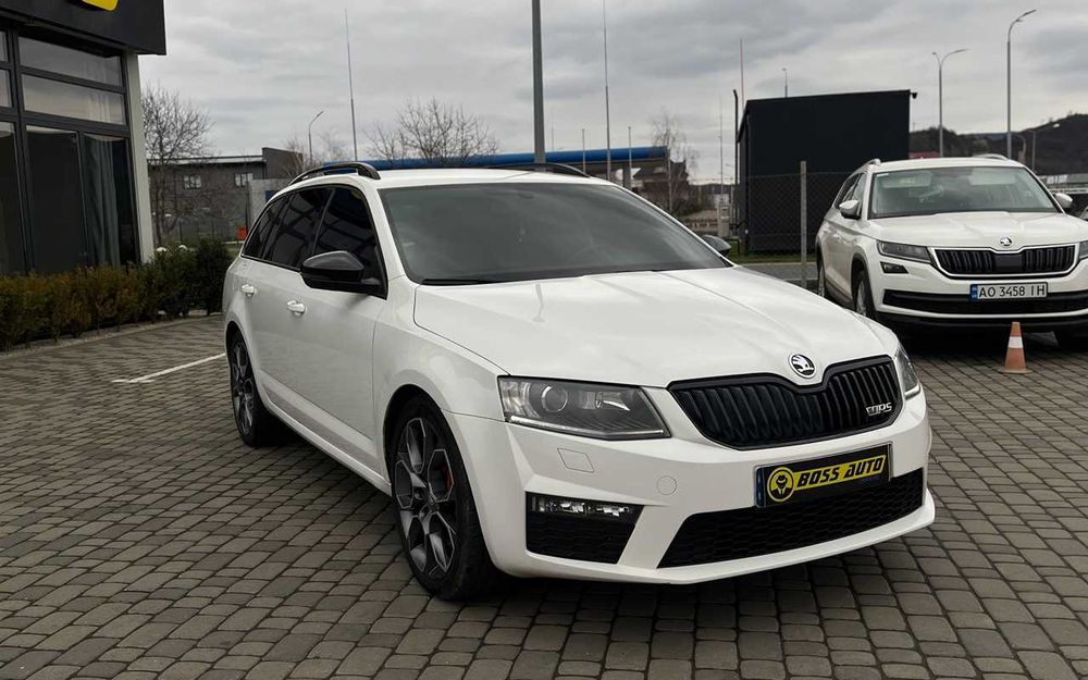 ID
51904

Даний автомобіль можна оглянути завітавши у наш автосалон який знаходиться у м.Мукачево по вул.Автомобілістів 24а. Маєте запитання, телефонуйте та наші менеджери з радістю нададуть відповідь на всі Ваші запитання +38********41 Компанія BossAuto пропонує такі послуги як: - Продаж авто в кредит та лізинг! - Оплата криптовалютою! - Доставка авто з США, Канади, Європи! - Перереєстрація авто на нового власника! - Перевірка авто на СТО! - Страхування! - Обмін на авто! - Тест-Драйв! Чекаємо Вас за адресою м.Мукачево, вул.Автомобілістів 24а. Наш графік роботи: Пн-Пт – 10:00 год – 19:00 год. Суб. – 10:00 год. – 18:00 год. Нд. – 10:00 год. – 16:00 год.