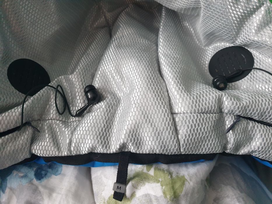 Kurtka narciarska nevica ,damska rozm M.glosniki,słuchawki wbudowane