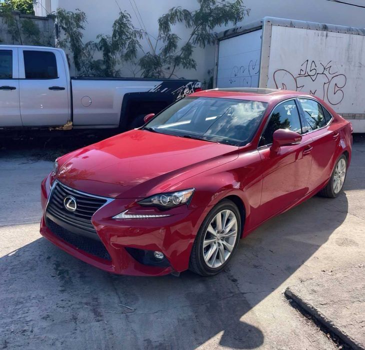 Lexus IS 300      2016
