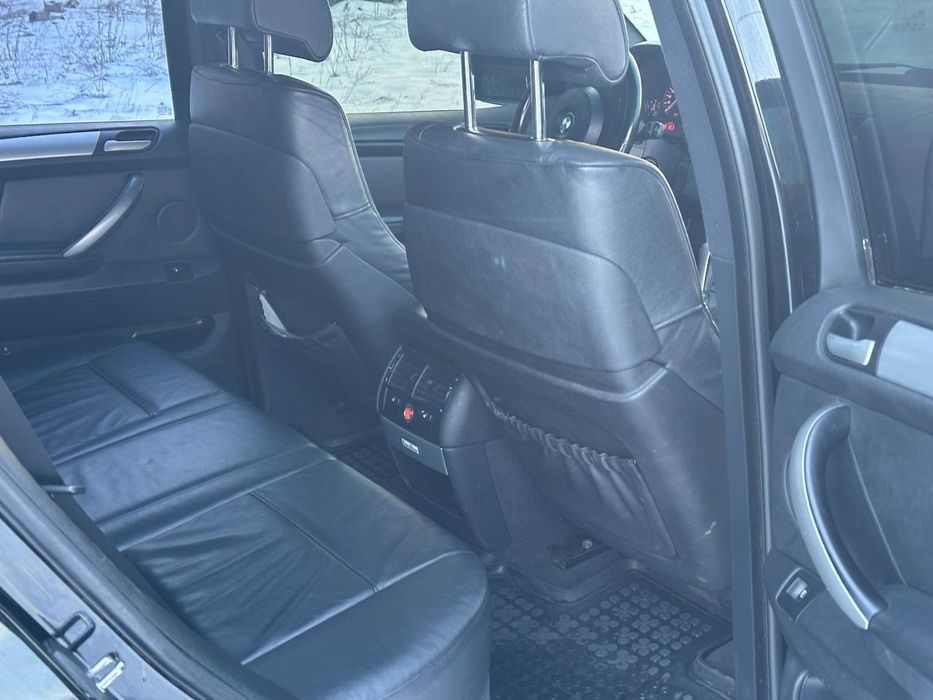 Продам БМВ х5 е53