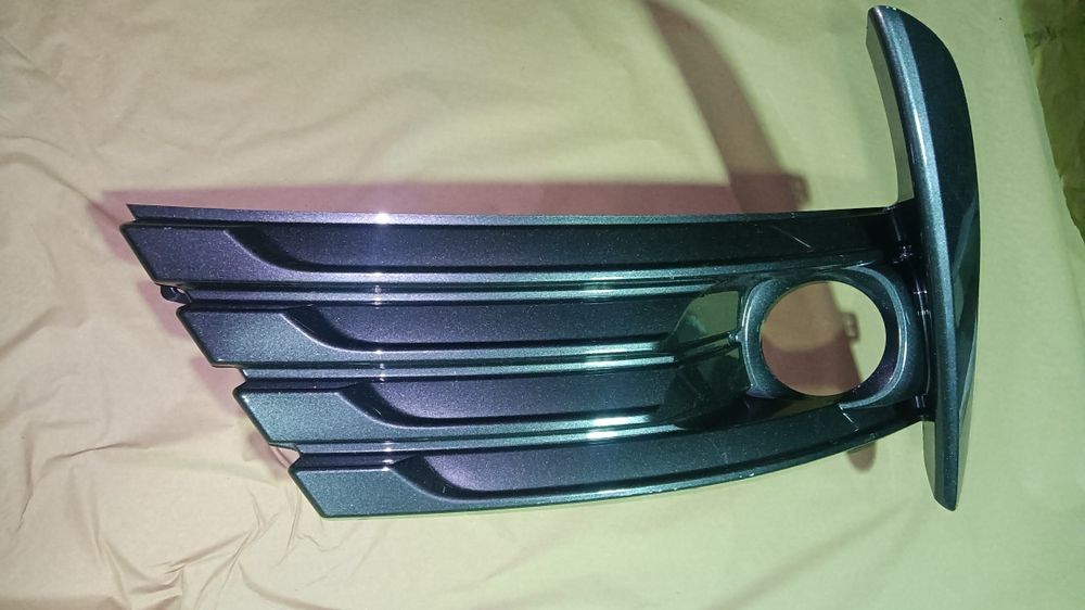 Friso de parachoques tampa Toyota Corolla 2017 farol nevoeiro