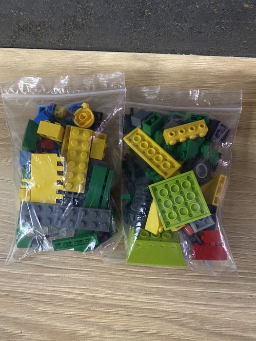Конструктор LEGO Bricks & more Дорожнє будівництво (5930)
