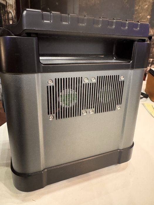 PORTABLE POWER SUPPLY Rated Power 1000W, Peak 2000W