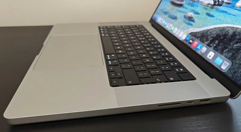 Apple MacBook Pro 16 A2780 M2 Pro 32GB 1TB Silver 11 cykli 100%