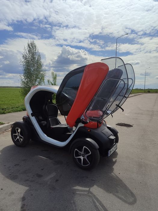 Рено.   .Твіззі..