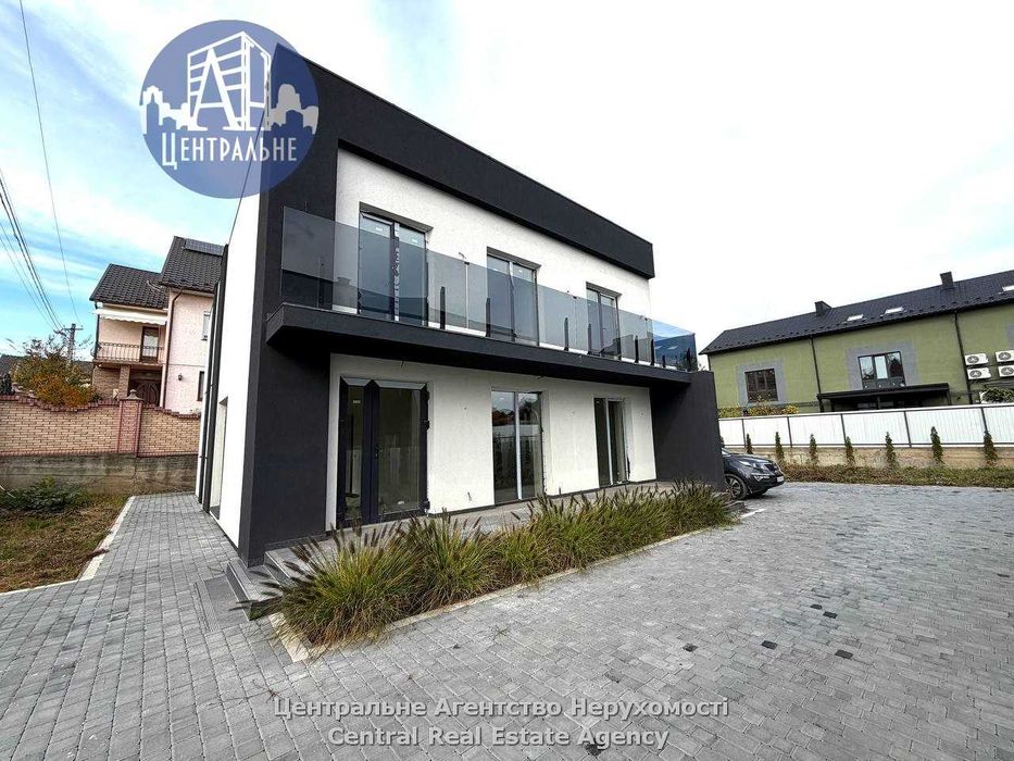 House in Chernivtsi - More