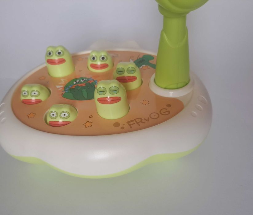 Stukanie „Żabki” z młoteczkiem – zabawka dla maluchów