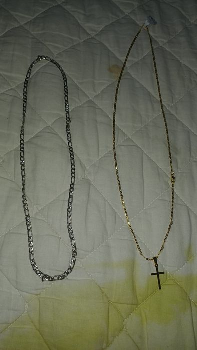 Fio crucifixo  e fio em aço