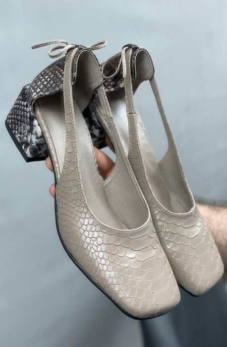 Шикарні  нові туфлі з італійської шкіри