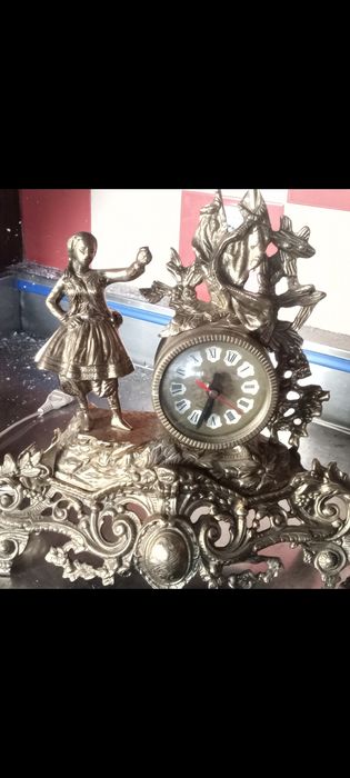 Vendo relógio metal