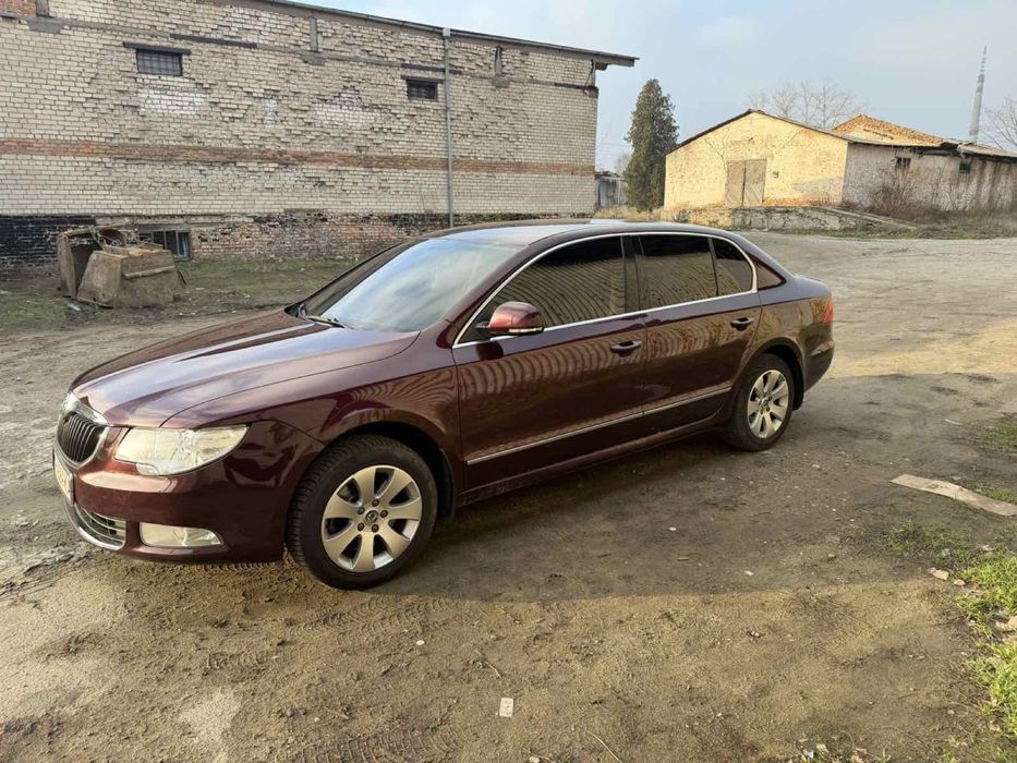Skoda super b 2011р
