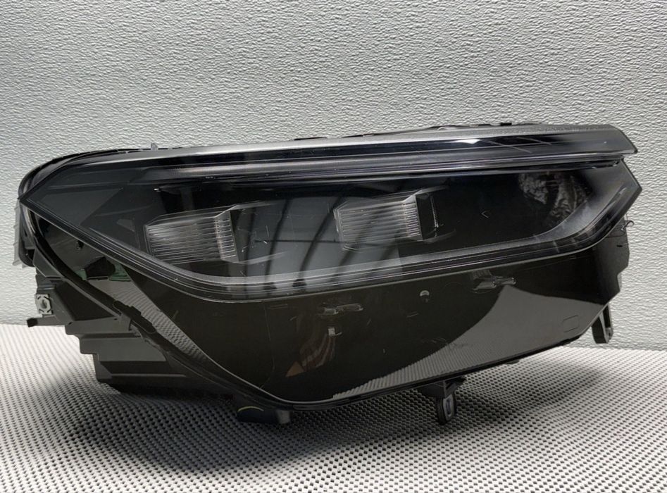 Права фара Volkswagen Tiguan 2025 2026 USA