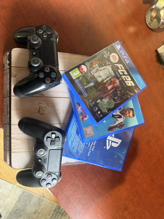 Playstation 4 + gry