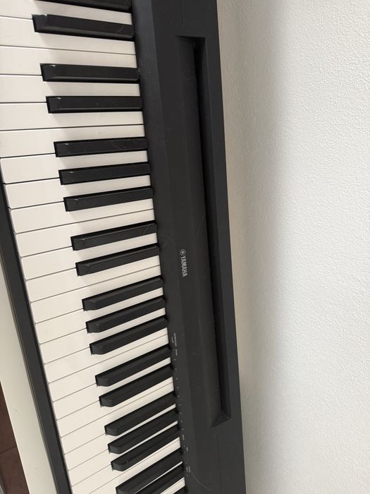 Yamaha p145b com garantia fnac