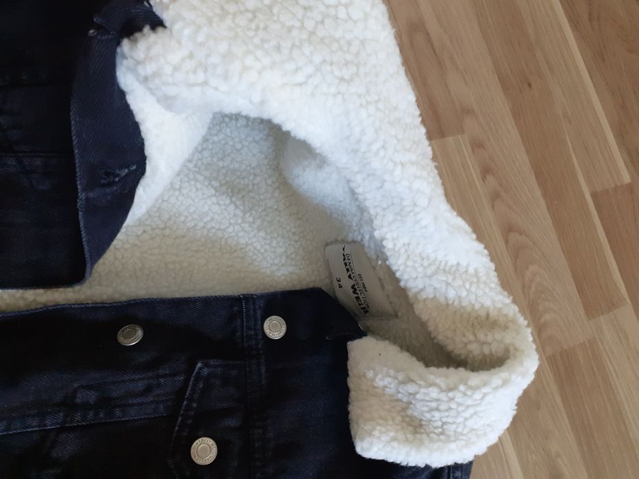 Тепла куртка джинсова на меху чорна джинсовка