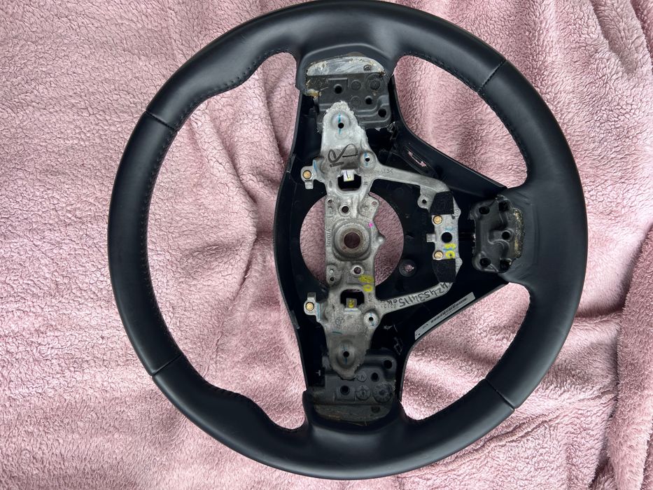 Руль Toyota Auris, Corolla