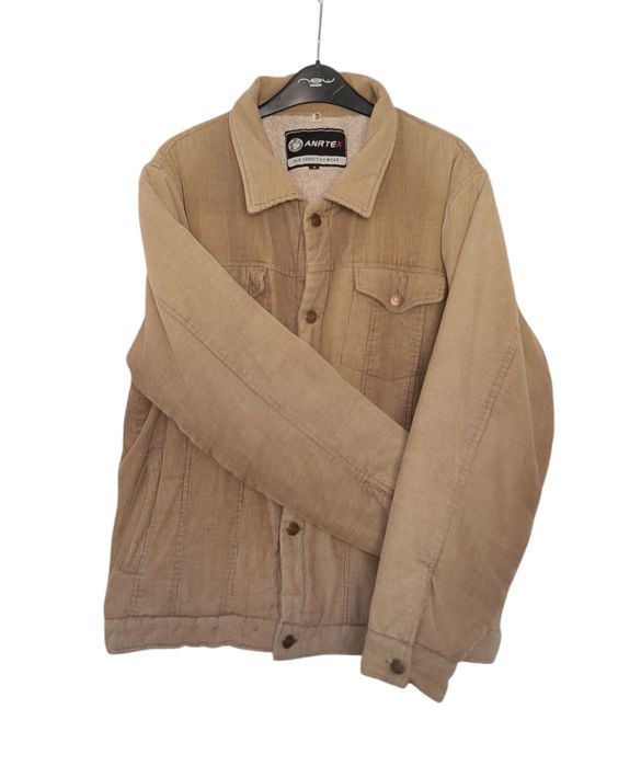 zamszowa kurtka pilotka z polarem w środku