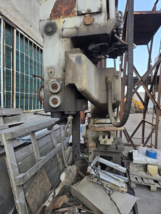 Радиально сверлильный станок