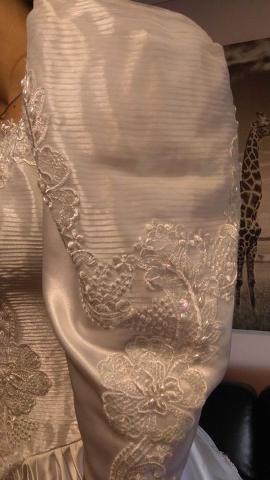 Vestido de Noiva com Pérolas