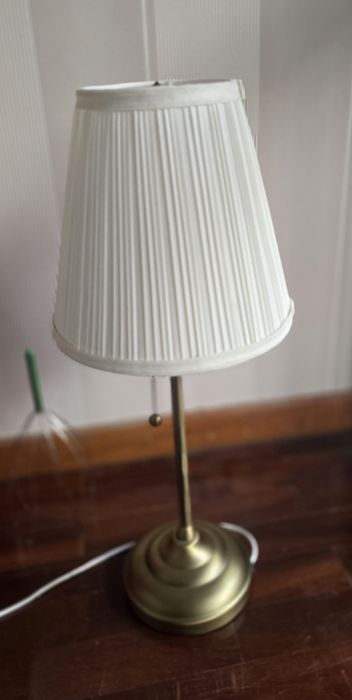 Candeeiro de mesa Ikea - modelo ARSTID