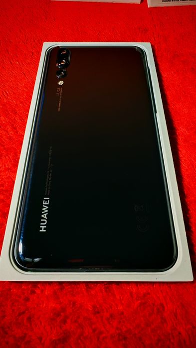 Smartfon Huawei P20Pro 6/128GB. aparat Laica,usługi Google, st.Nowy