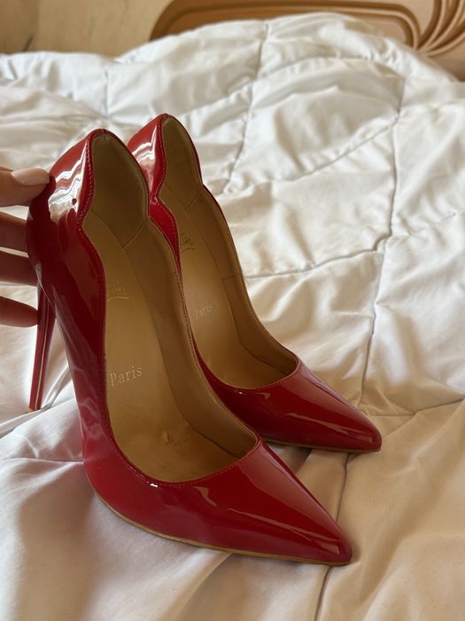 Christian louboutin Шикарные туфли,надевала раза 2 максимум