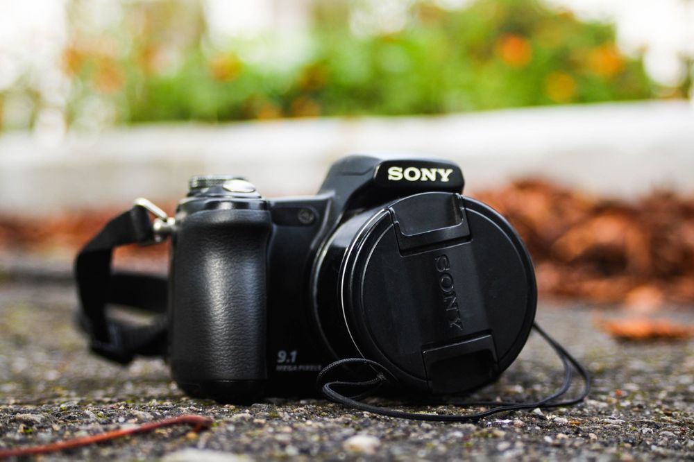 Фотоапарат Sony DSC h50