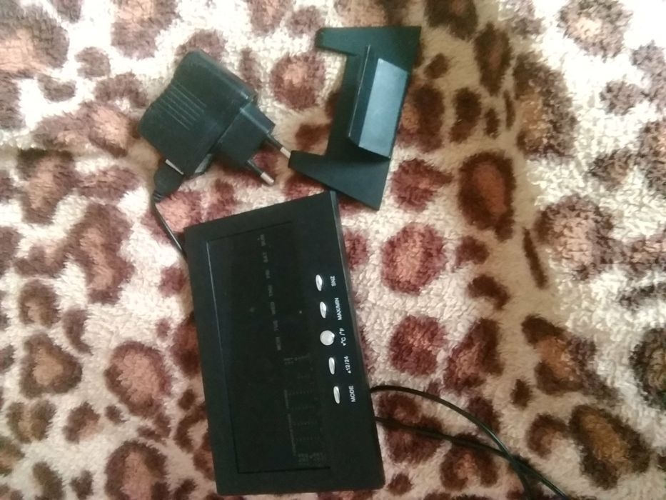 Годинник електронний