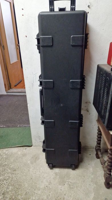 Vendo mala rígida para armas longas