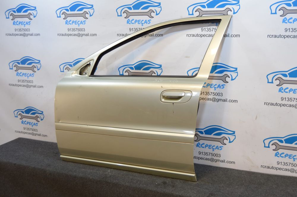 PORTA FRENTE FRONTAL ESQUERDA VOLVO V70 II 2 MK2 285 S60 FECHO