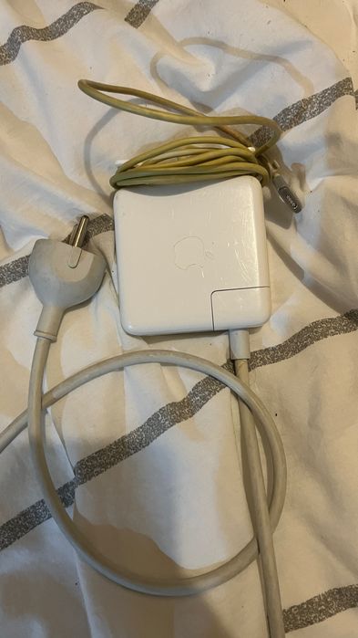 Carregador Apple 16,5V – Peças/Para Reparação