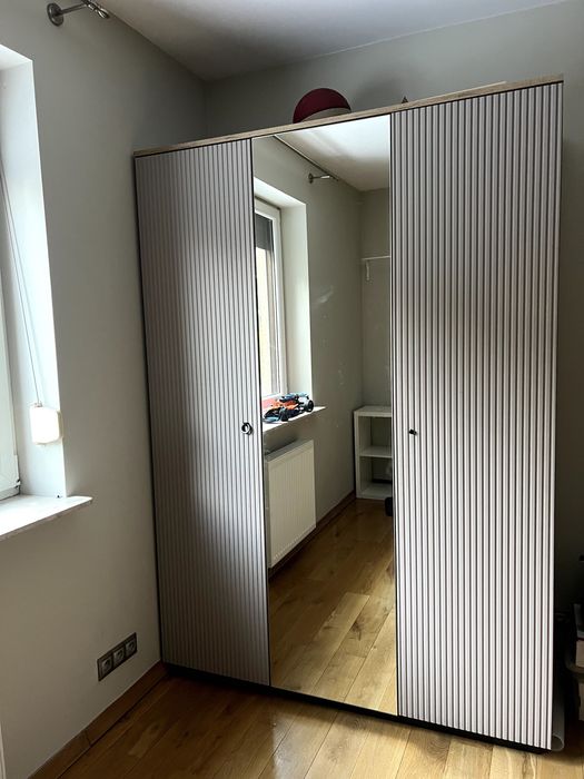 DOMINICA Szafa ryflowana do sypialni