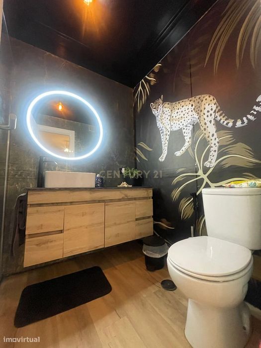 Arrendamento de apartamento T2, mobilado, na Charneca da Caparica.