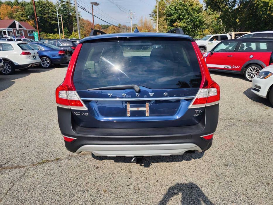 Volvo XC70 T6      2015