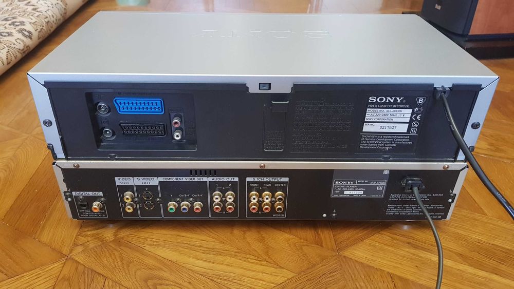 Комплект Sony dvd + vhs