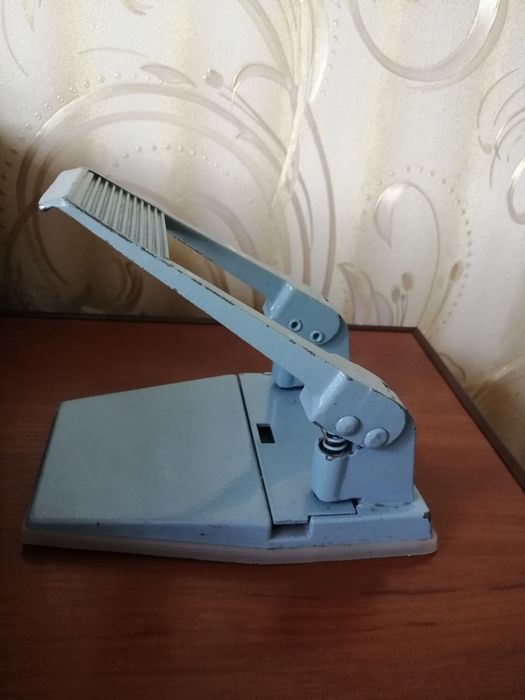 Дырокол металлический, СССР