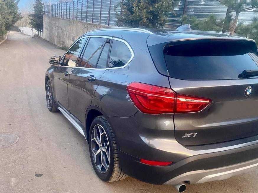 BMW X1 2018 Продам