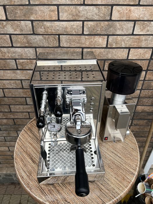 Кофеварка професійна  для дому