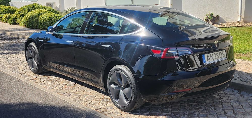 TESLA, Model 3 Standard Range Plus Rear Wheel Drive — photo 4