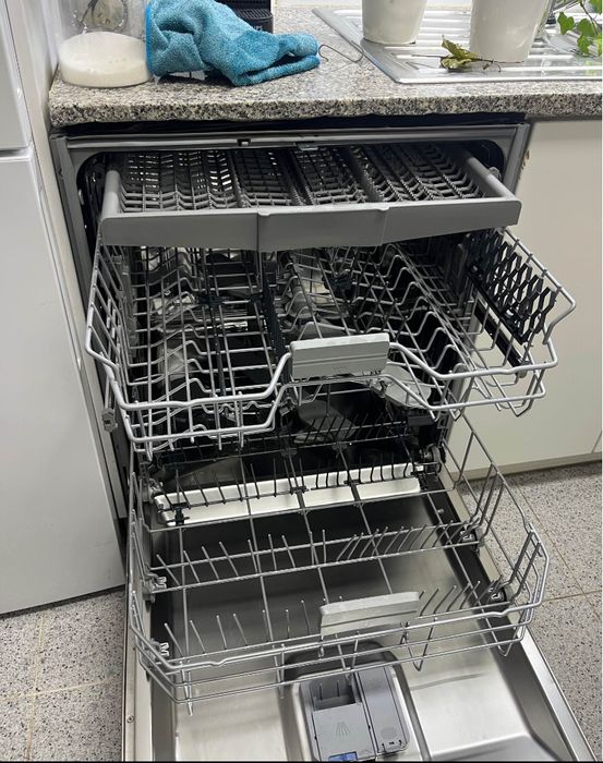Máquina de Lavar Louça Beko - Como Nova