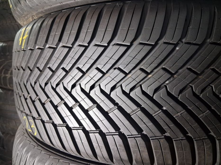 235/55 18 Continental all seasons contact шини б/в всесезонні