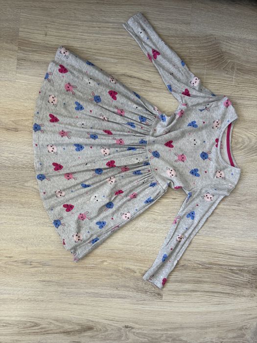 Sukienki z dlugim rekawem 110/116