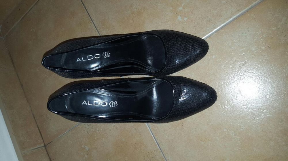 Buty roz. 39 na obcasie