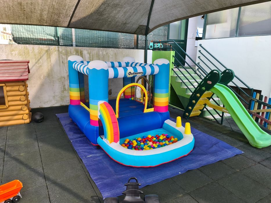 Insuflável para festas e crianças - bounce house, pula e cercadinho