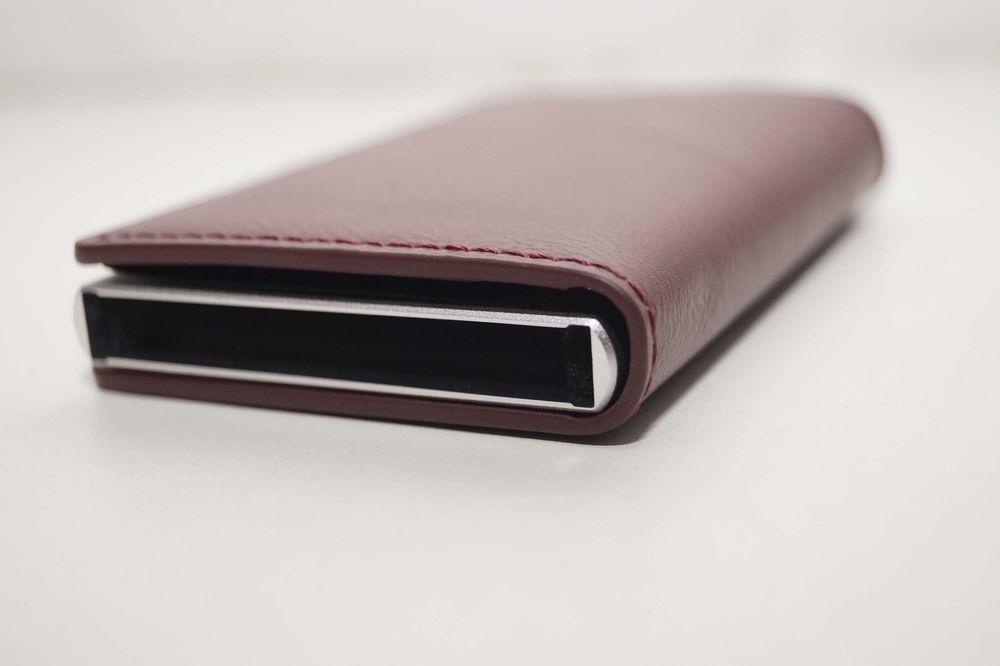 WS297 Mini Portfel męski etui RFID czerwony na karty banknoty ekoskóra