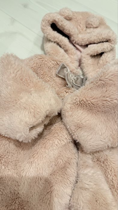 Шубка б/у 200 грн 68-74р.