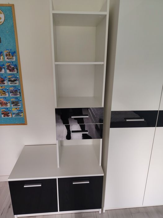 Zestaw mebli do pokoju