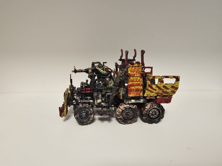 Ork Trukk Warhamer 40k (całkowicie pomalowany)