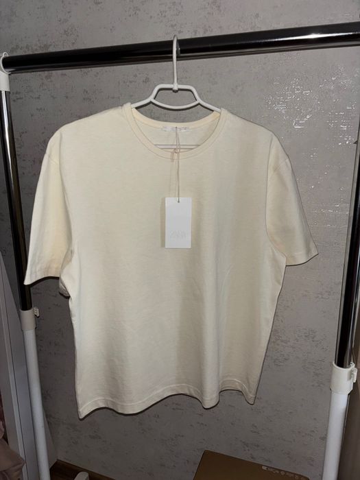 Футболка Zara зі щільної бавовни, розмір М чоловіча