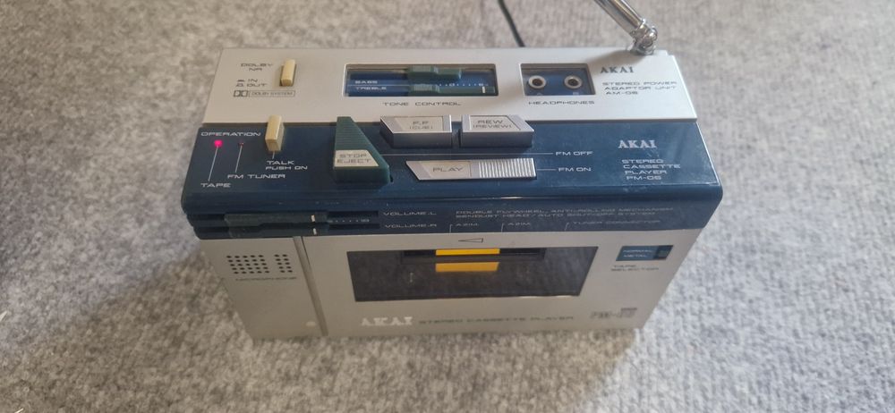 Akai PM-06 walkman